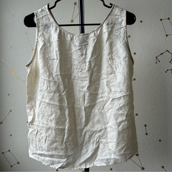 Vintage Silx Cream Tank Top w/light Paisley pattern 100% Silk - Picture 2 of 5